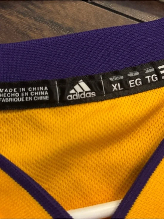Adidas Kobe Bryant #24 Jersey Medium Los Angeles LA Lakers NBA NWT - Picture 5 of 9